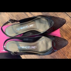 Dark brown size 7.5 kitten heels